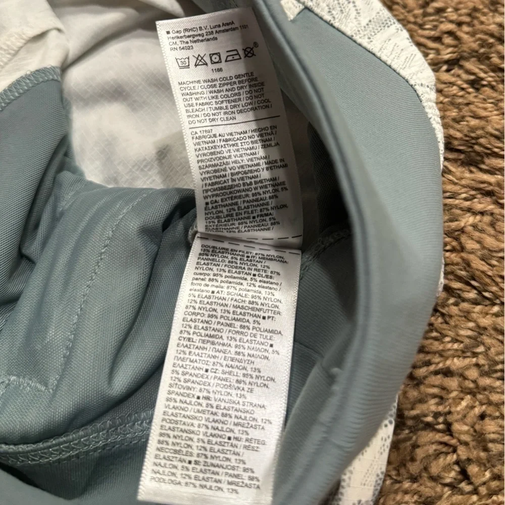 ATHLETA TREKKIE NORTH SHORT SZ 16 NWOT - Picture 13 of 14